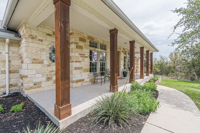 18140 Compass Cir, Dripping Springs, TX 78620 - photo 5