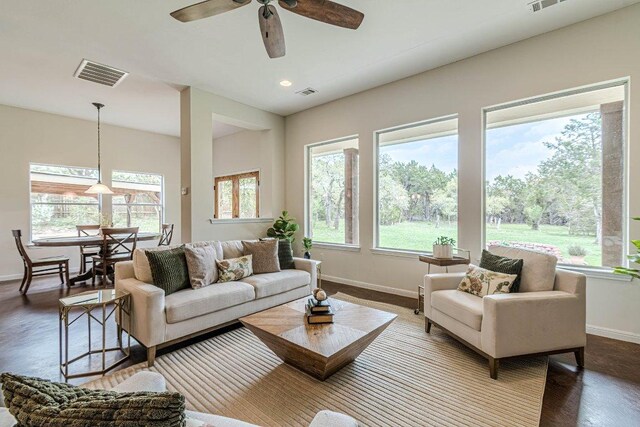 18140 Compass Cir, Dripping Springs, TX 78620 - photo 12