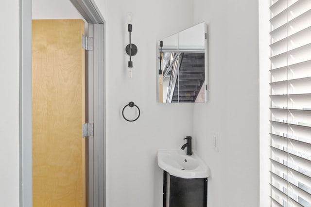 4801 S Congress Ave Unit H2, Austin, TX 78745 - bathroom featuring a sink