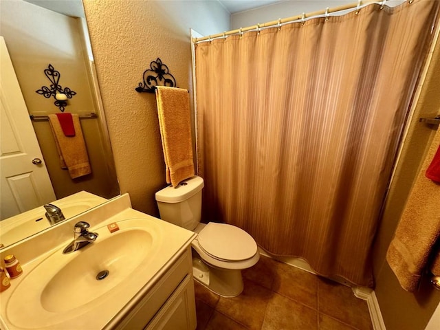 30105 Meadow Greens Dr, Georgetown, TX 78628 - full bath featuring vanity, tile patterned floors, curtained shower, and a textured wall
