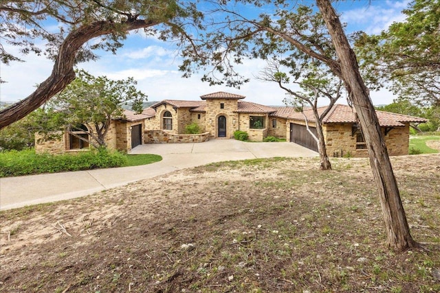 709 S Angel Light Dr, Spicewood, TX 78669 - photo 1