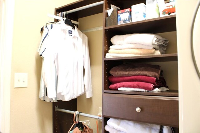 2718 Sun Mountain Dr, Leander, TX 78641 - view of closet