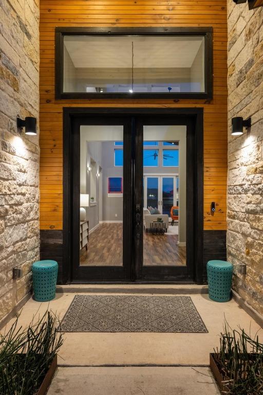 view of exterior entry