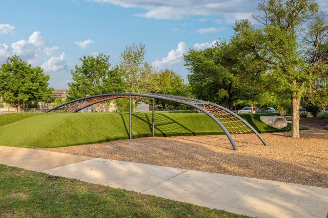 2513 Moreno St, Austin, TX 78723 - view of property's community featuring a yard