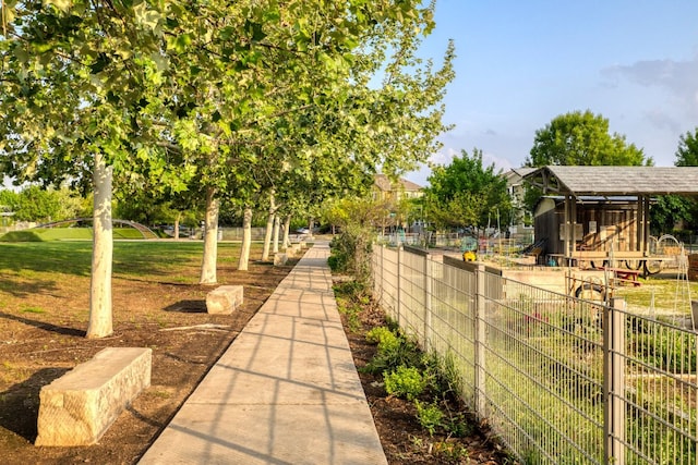 2513 Moreno St, Austin, TX 78723 - view of surrounding community