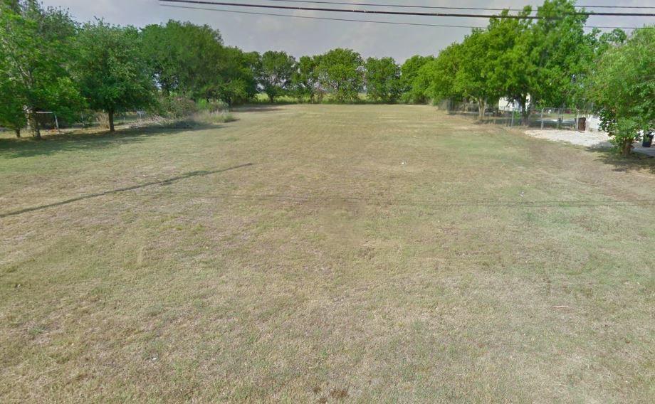 115 Richland Dr, Lockhart, TX 78644 - photo 1