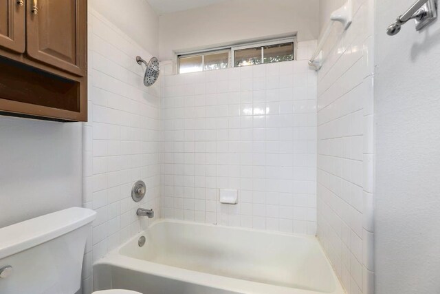 214 Crystal Knoll Blvd, Georgetown, TX 78626 - bathroom featuring toilet and shower / bath combination