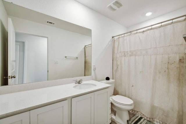 118 Esparza Dr, Bastrop, TX 78602 - full bathroom featuring vanity and curtained shower