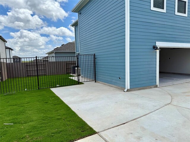 8516 Dongan Dr, Austin, TX 78744 - view of yard with a patio