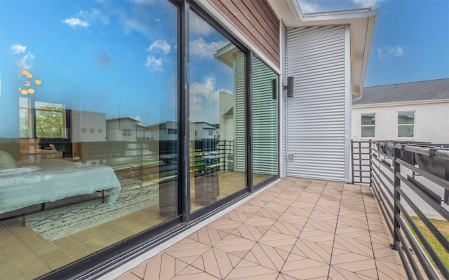 6221 Florencia Ln, Austin, TX 78724 - view of balcony