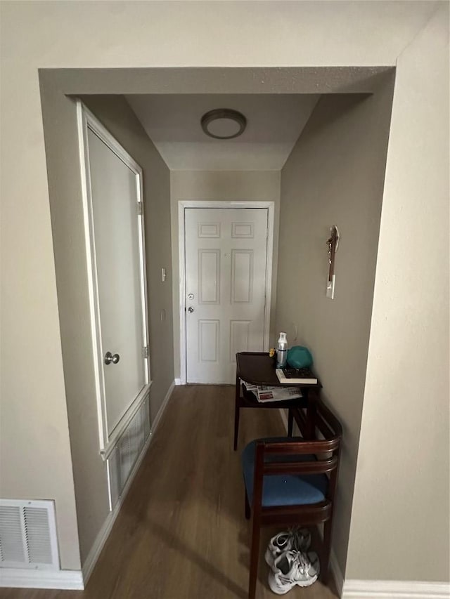 513 Purple Sage Dr, Round Rock, TX 78681 - hall featuring wood finished floors and baseboards