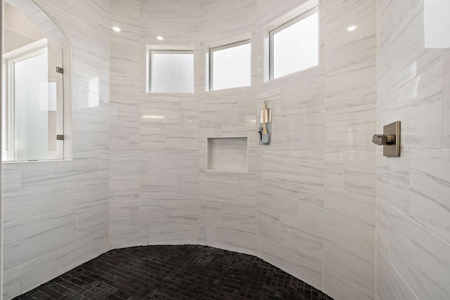 25101 Fawn Dr, Leander, TX 78641 - bathroom with a tile shower