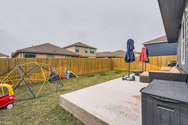 344 The Bad Way, Jarrell, TX 76537 - view of yard with a patio area