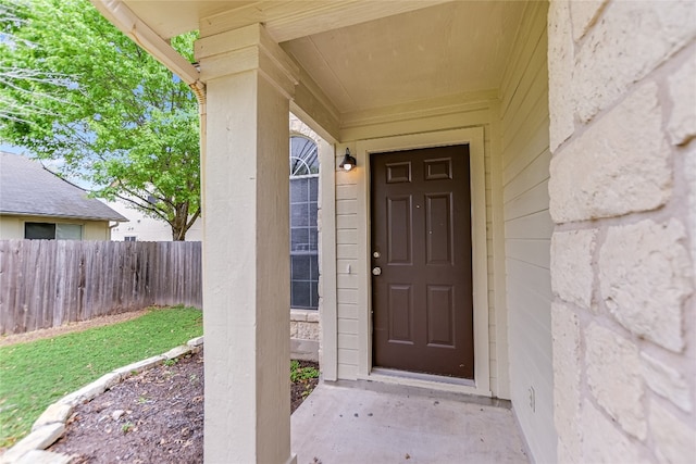 118 Dogwood Dr, Georgetown, TX 78626 - property entrance with fence