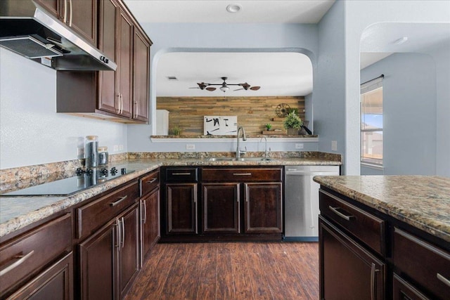 100 Matthews, Kyle, TX 78640 - kitchen featuring under cabinet range hood, stainless steel dishwasher, a sink, black electric stovetop, and ceiling fan