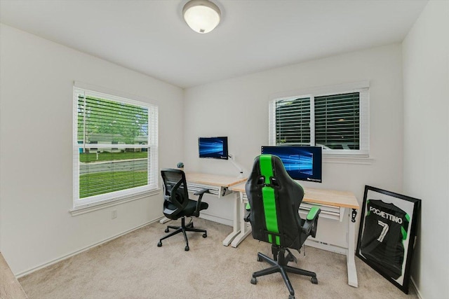 9106 Slayton Dr, Austin, TX 78753 - carpeted home office with baseboards