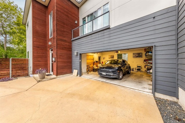 1902 Alegria Rd Unit B, Austin, TX 78757 - garage with concrete driveway