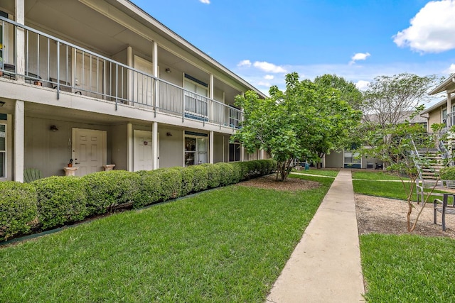2450 Ashdale Dr Unit D-206, Austin, TX 78757 - surrounding community with a yard