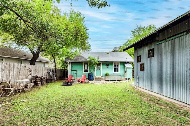 1713 S 5th St, Austin, TX 78704 - view of yard featuring a fire pit