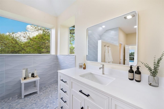 8316 Talbot Ln, Austin, TX 78746 - full bath featuring vanity and recessed lighting