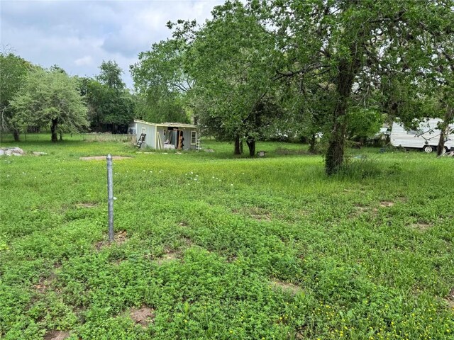 103 Reiffert St, Cuero, TX 77954 - photo 6