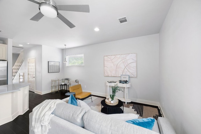 5901 Bolm Rd Unit H, Austin, TX 78721 - living area featuring a ceiling fan, recessed lighting, baseboards, and dark wood-type flooring