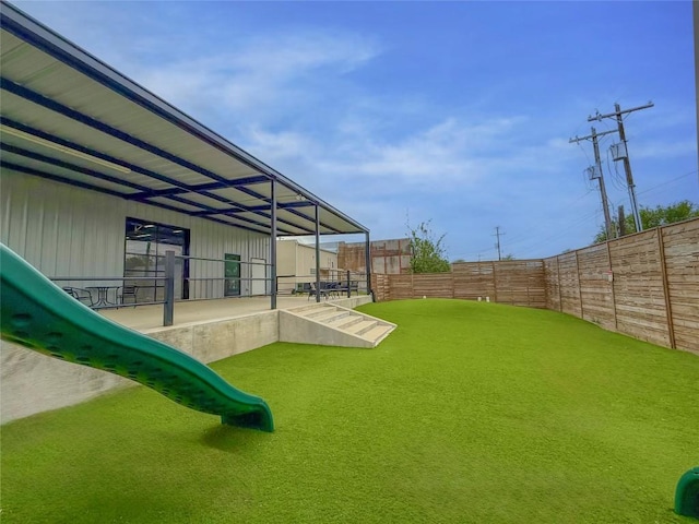 617 Main St, Lexington, TX 78947 - view of yard