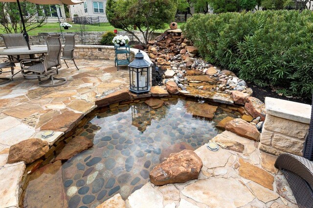 108 Silver Bonnet Dr, Georgetown, TX 78633 - view of patio / terrace with outdoor dining area