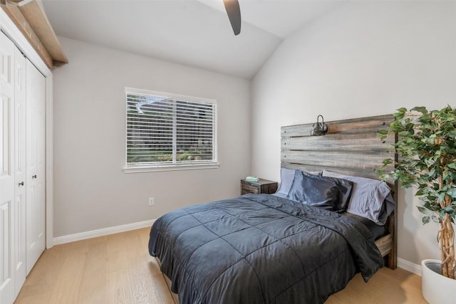 611 Ladin Ln, Lakeway, TX 78734 - bedroom with a closet, lofted ceiling, ceiling fan, and light wood-type flooring