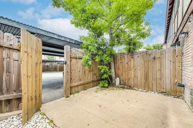 7409 Shadow Hill Dr Unit 105, Austin, TX 78731 - view of patio / terrace