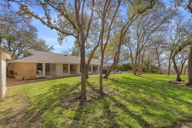 3106 Maywood Ave, Austin, TX 78703 - view of green lawn