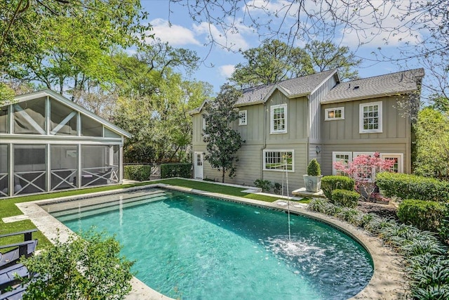 1710 Mccall Rd, Austin, TX 78703 - outdoor pool featuring a sunroom