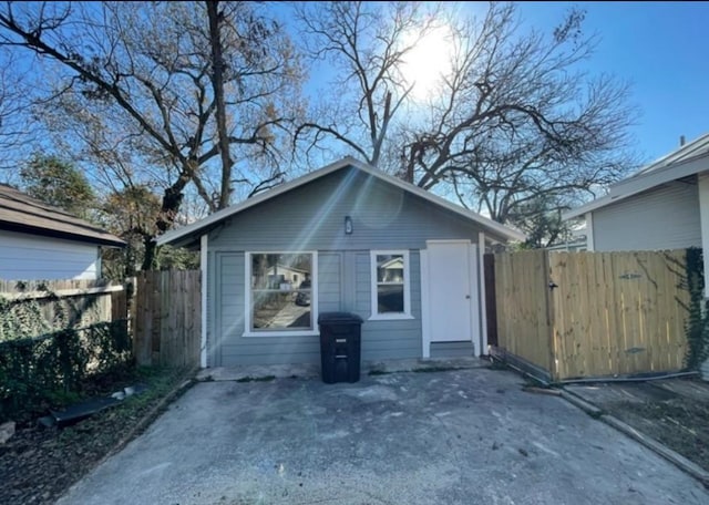 1108 Center St, San Antonio, TX 78202 - view of outbuilding