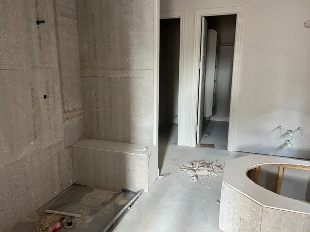 925 Old Garden Rd, Leander, TX 78641 - view of bathroom