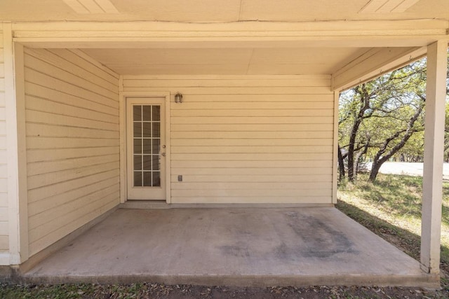 2300 Nevins Cv, Lago Vista, TX 78645 - view of patio / terrace