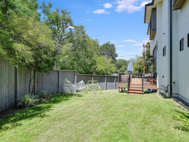 2000 Raleigh Ave, Austin, TX 78703 - fenced backyard with a deck