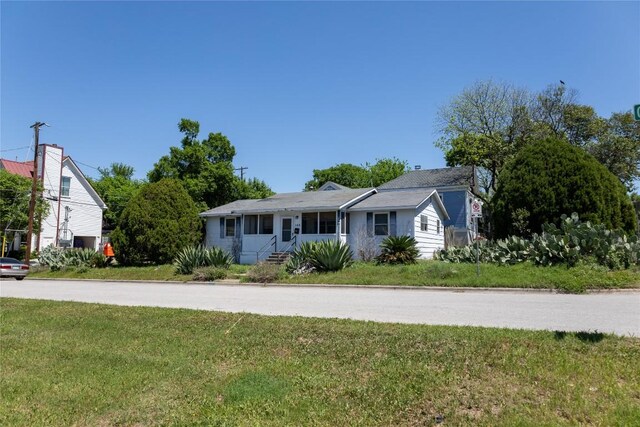 1401 Olander St, Austin, TX 78702 - photo 2