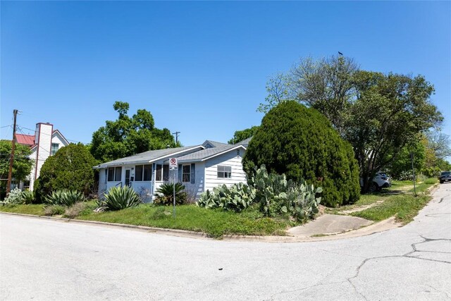1401 Olander St, Austin, TX 78702 - photo 3