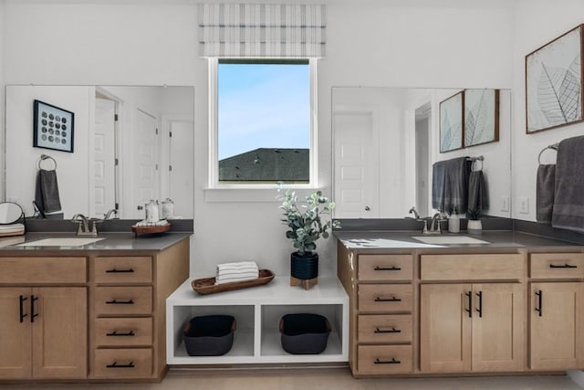 13615 Thomas Wheeler Way, Manor, TX 78653 - full bath featuring two vanities