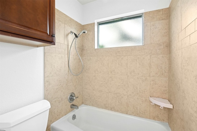 1304 Knollwood Cv, Round Rock, TX 78681 - full bathroom with toilet and  shower combination
