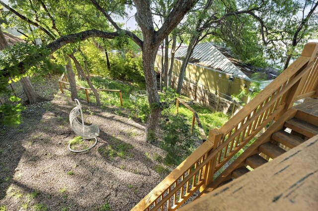 512 Bouldin Ave, Austin, TX 78704 - view of yard featuring stairs