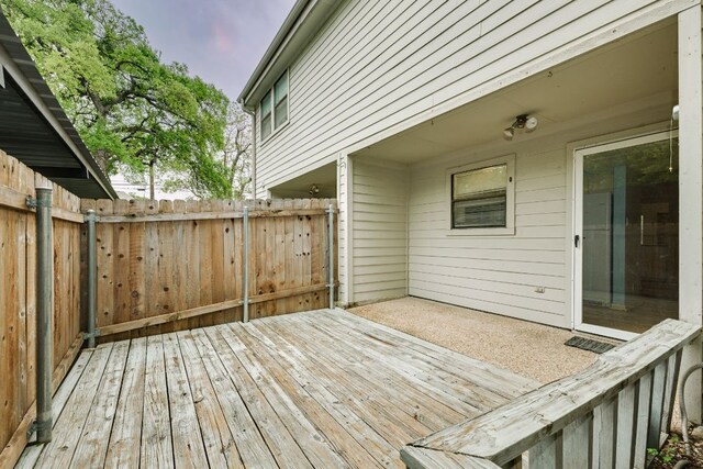 9226 Jollyville Rd Unit 132, Austin, TX 78759 - view of wooden terrace