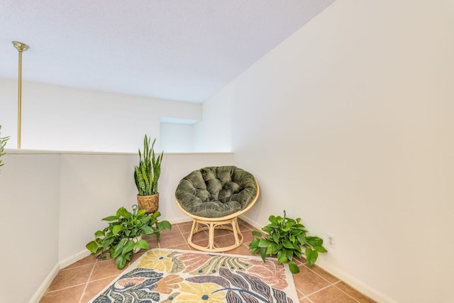9226 Jollyville Rd Unit 132, Austin, TX 78759 - sitting room featuring tile patterned flooring and baseboards