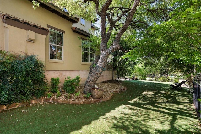 15213 Falconhead Grove Loop, Austin, TX 78738 - view of grassy yard
