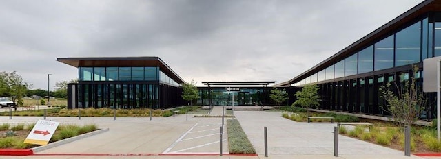 9709 Boathouse Dr, Austin, TX 78744 - view of surrounding community