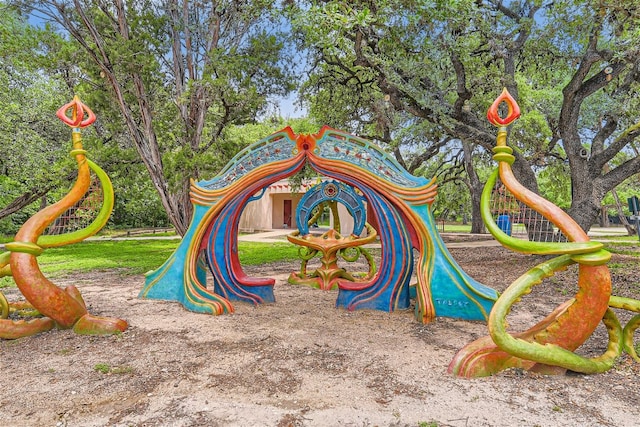 809 Edgecliff Ter, Austin, TX 78704 - community playground featuring view of wooded area