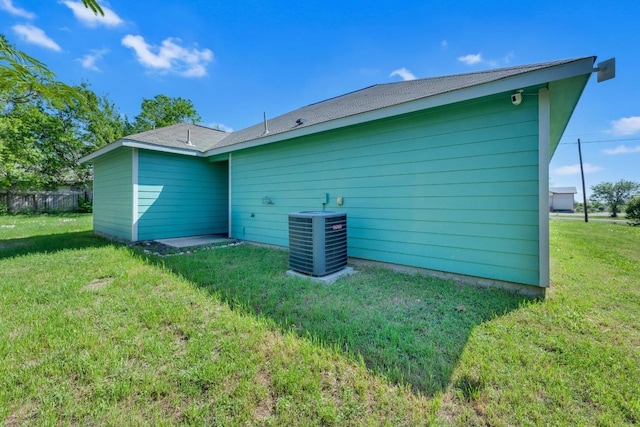 128 2nd Ave, Taylor, TX 76574 - back of property