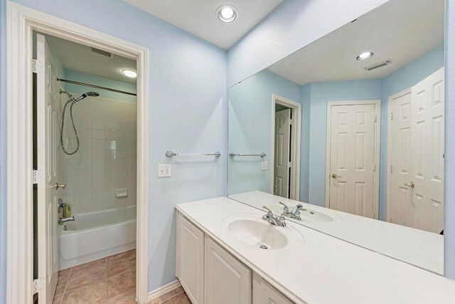 8105 Endeavor Cir, Austin, TX 78726 - full bath with vanity and shower / washtub combination