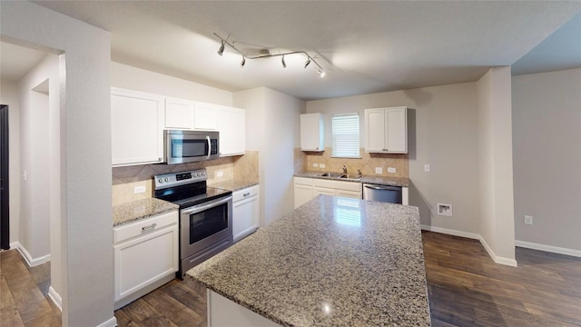 12021 Riparian Rd, Manor, TX 78653 - photo 12