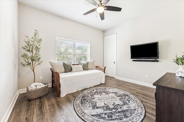 3204 Whitt Creek Trl, Leander, TX 78641 - living area with wood finished floors and a ceiling fan